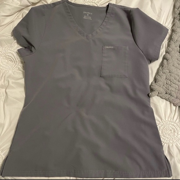 JAANUU GRAY SCRUBS SET - Picture 3 of 4